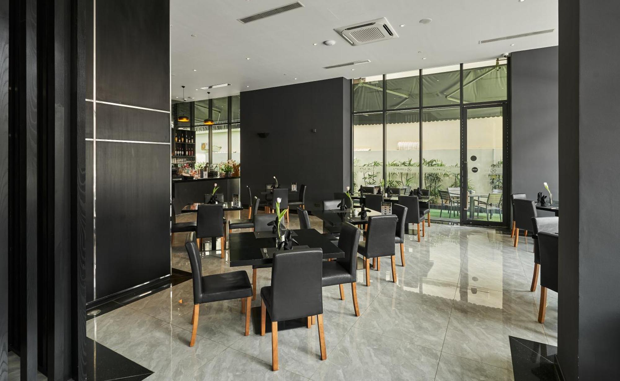 Luxcity & Hotel 4*
