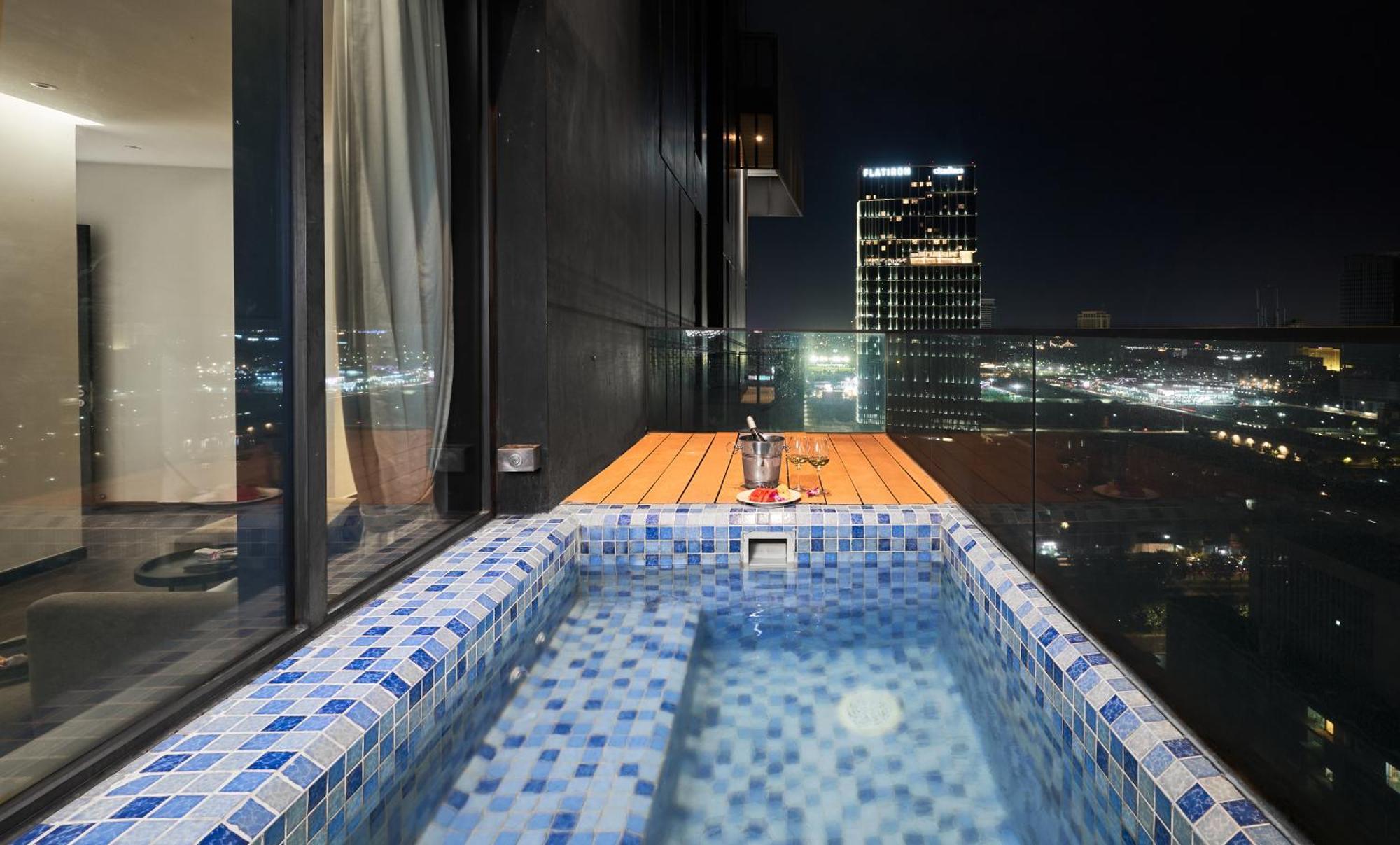 Luxcity &