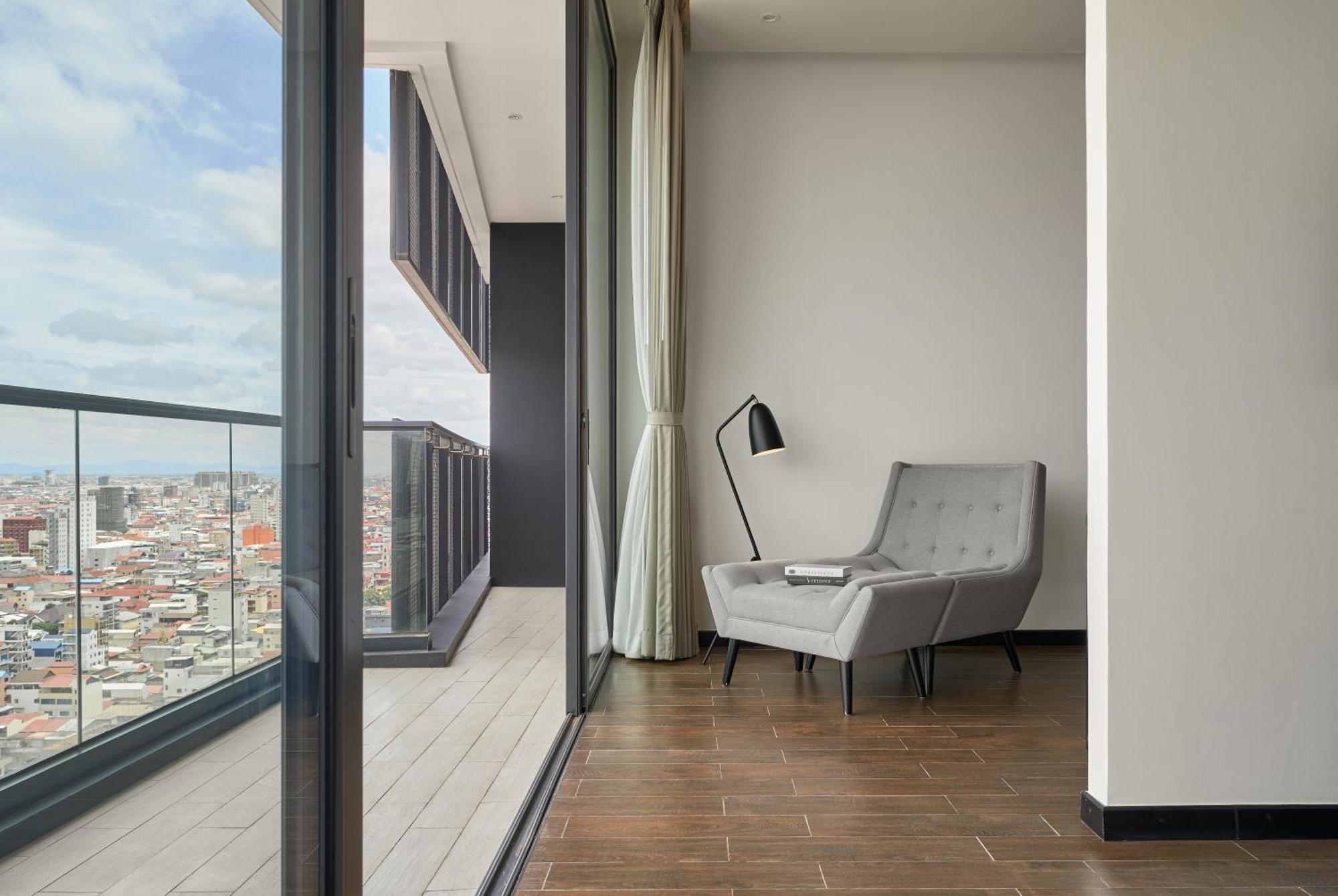 Hotel Luxcity & 4*