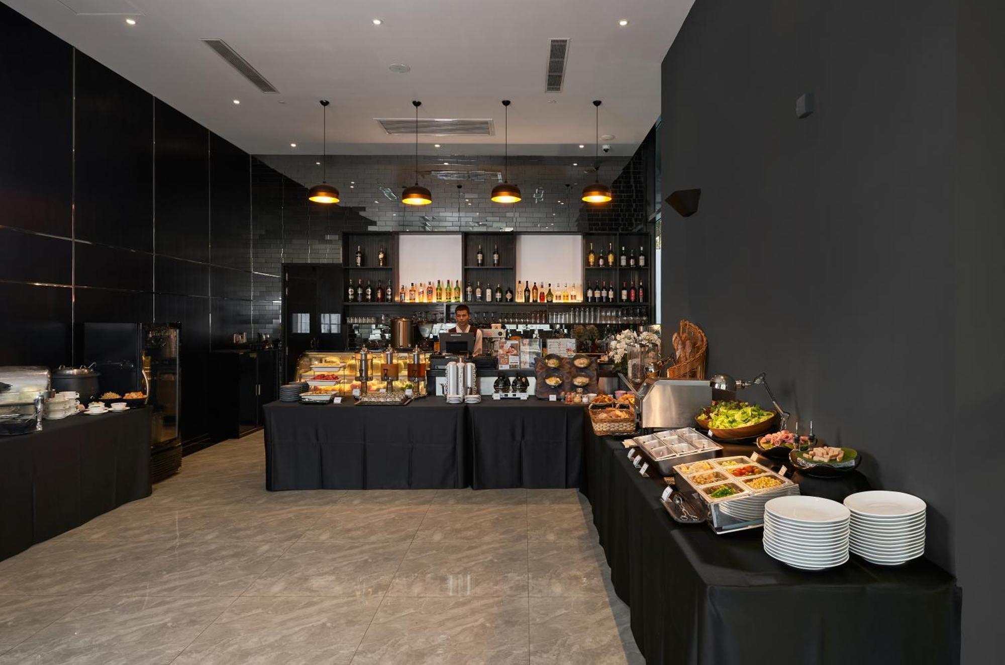 Hotel Luxcity & Phnom Penh